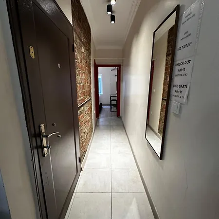 Hotel Taksim White *