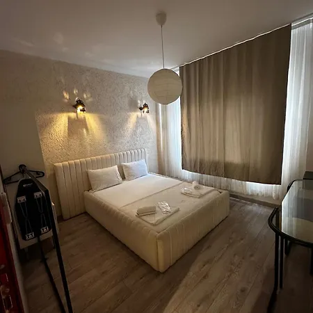 Hotel Taksim White
