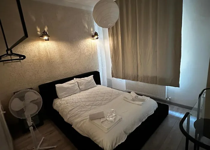 Taksim White * Istanbul