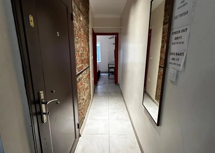 Hotel Taksim White *