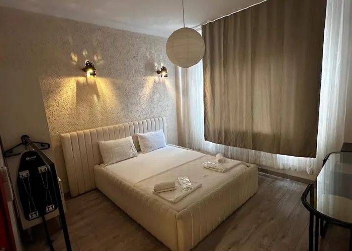Hotel Taksim White
